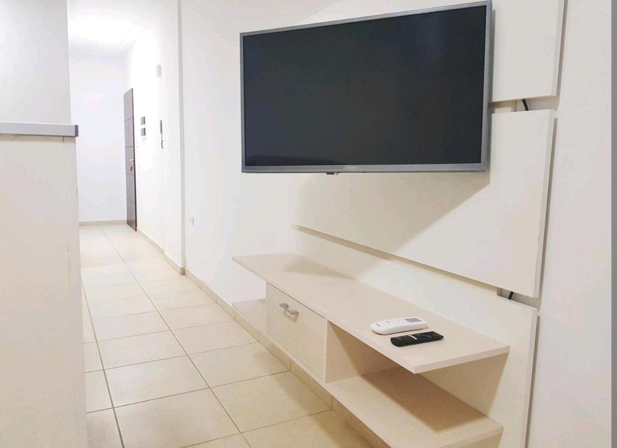 Gueemes Friendly Apartment Bahia Blanca Bagian luar foto